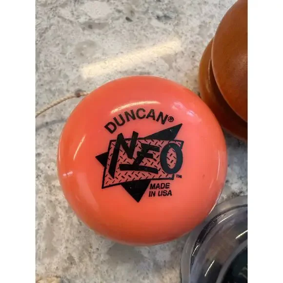 Set of 3 Vintage Yo-Yos Duncan Neo Wooden and Fireball Yomega JL - Picture 3 of 6